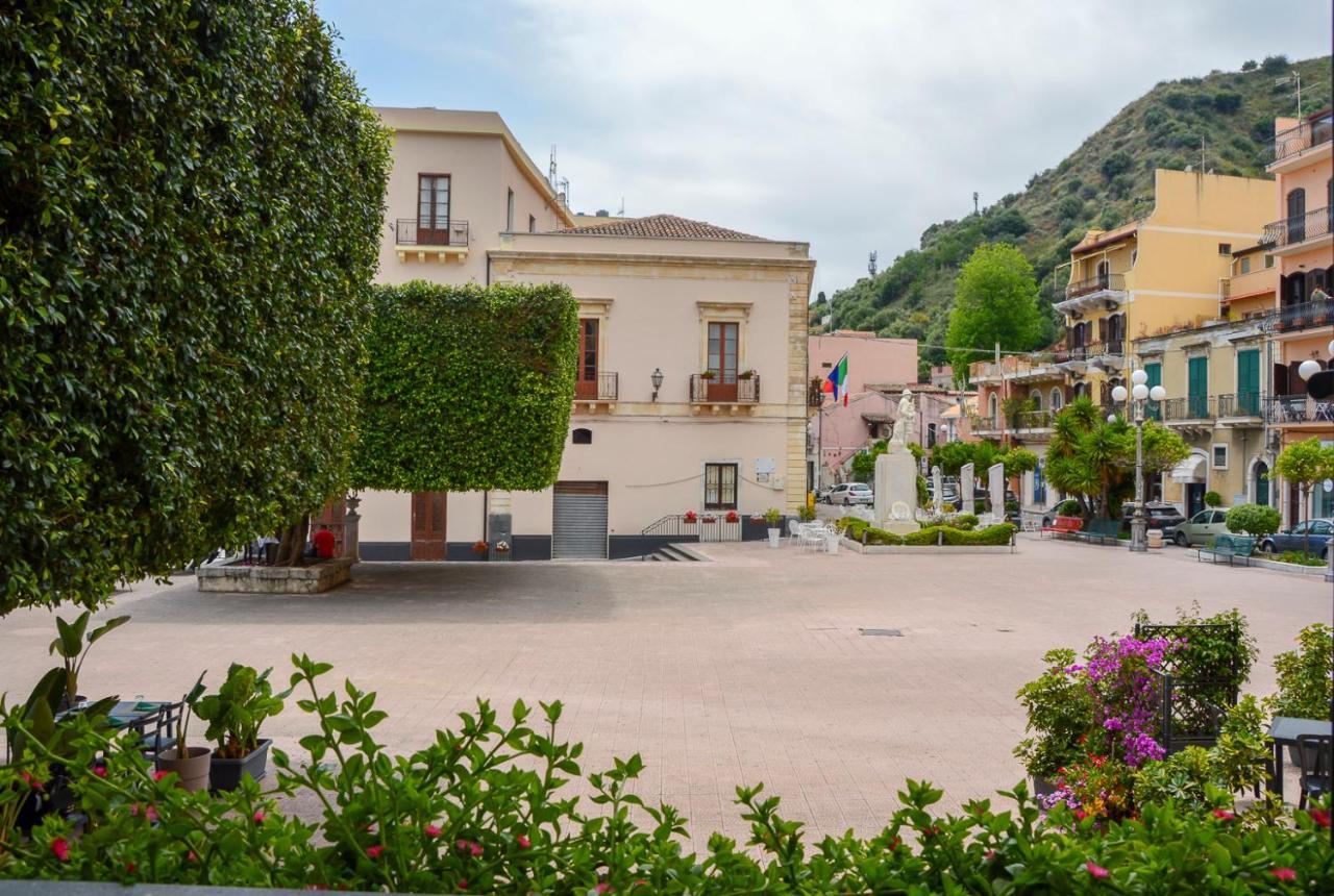 Sun Sea House Taormina Apartment Giardini Naxos Exterior photo